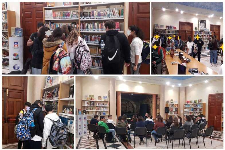 Los alumnos durante la visita a la Biblioteca Pública Saulo Torón